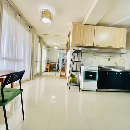 Callia Apartement Golf View Pulo Mas Jakarta Timur 외부 사진